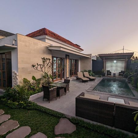 Villa Na-Na Ubud Exteriör bild